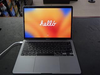 Apple MGN63LL/A  MacBook Air Laptop  Apple M1 chip 8GB Memory 256GB SSD